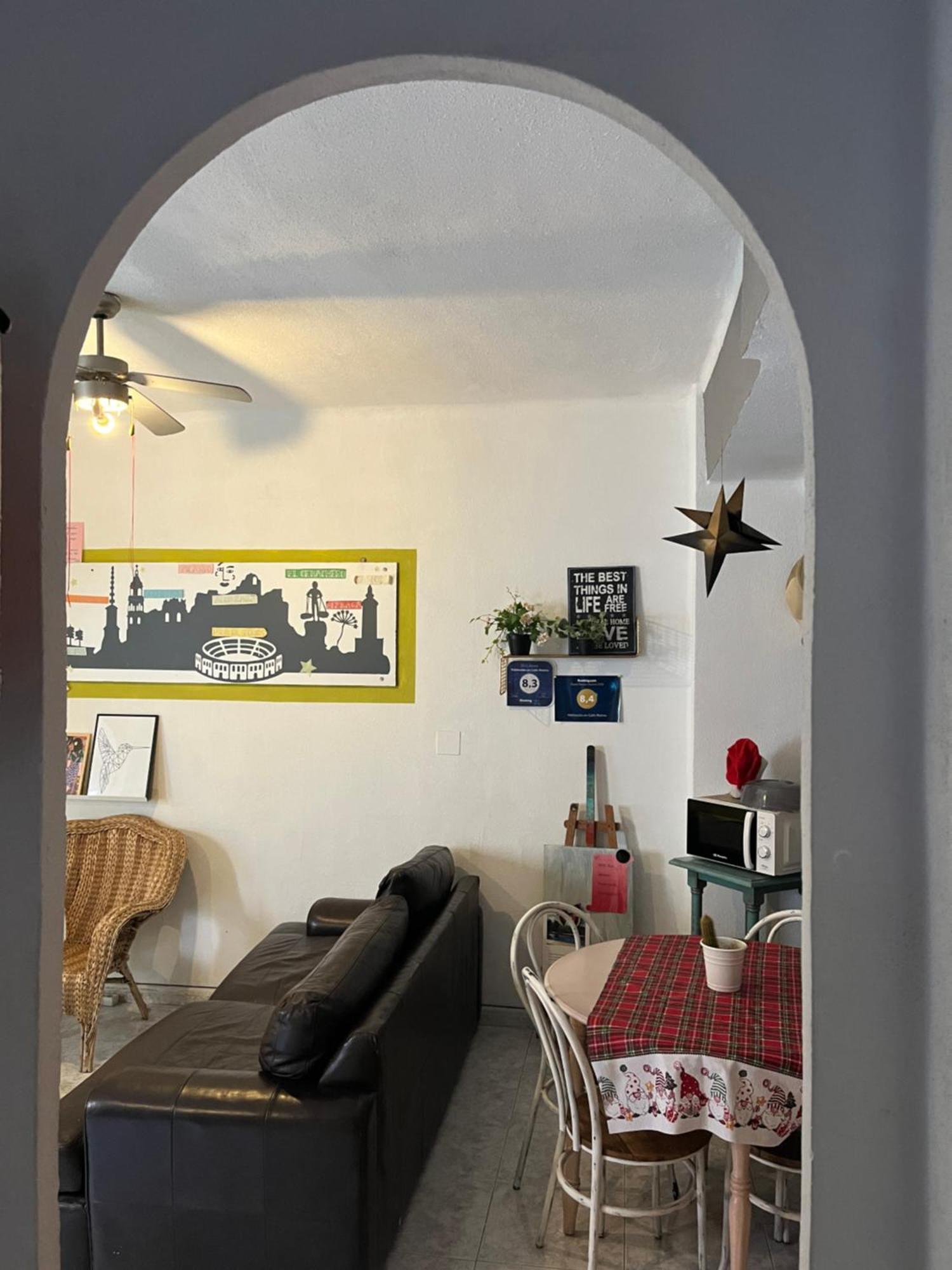 Habitación En Calle Molino * Málaga