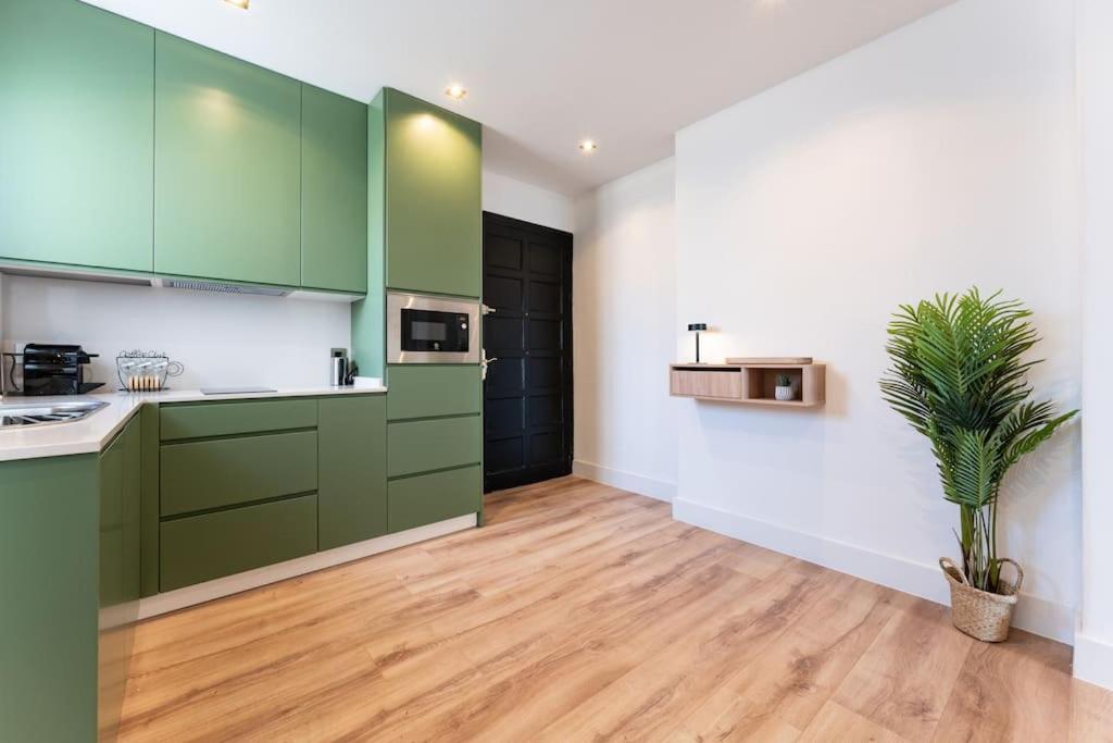 Luxury Penthouse With Sea View In Soho