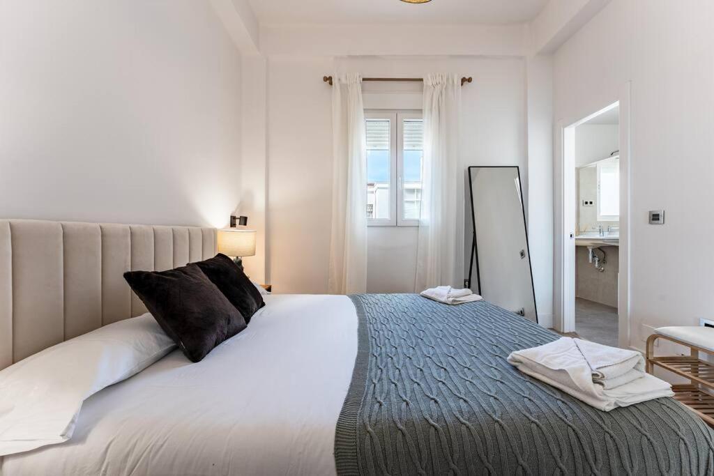 Luxury Penthouse With Sea View In Soho