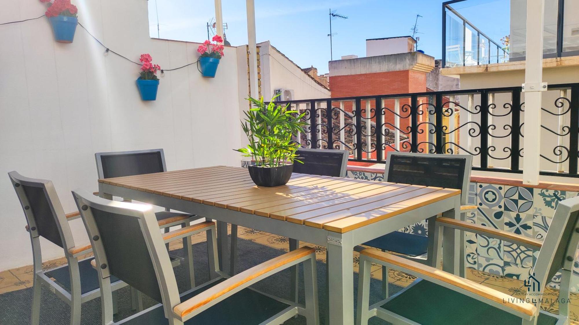 Living4malaga Sun&terrace Penthouse Apartment *