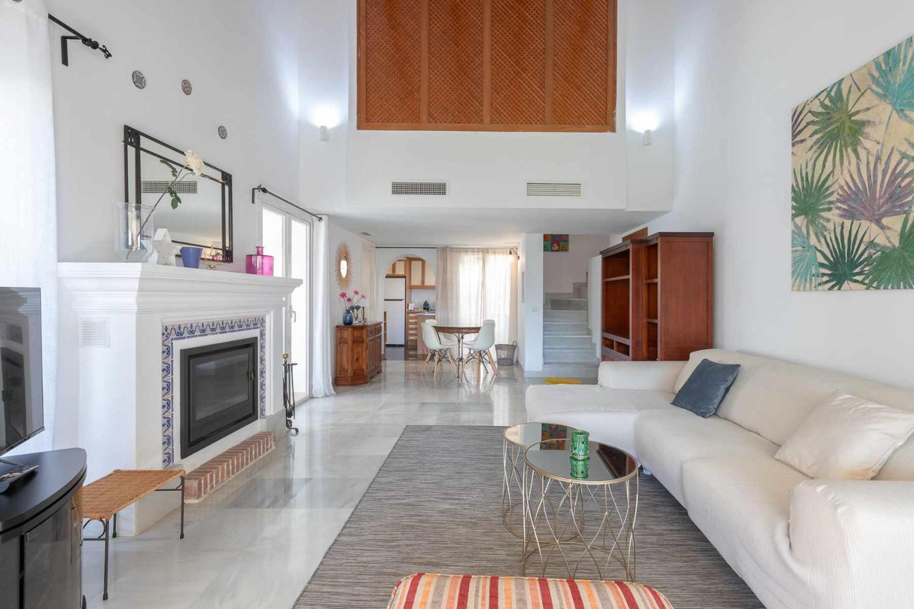 Apartamento Golf Duplex Con Piscina En La Quinta Golf Marbella Málaga