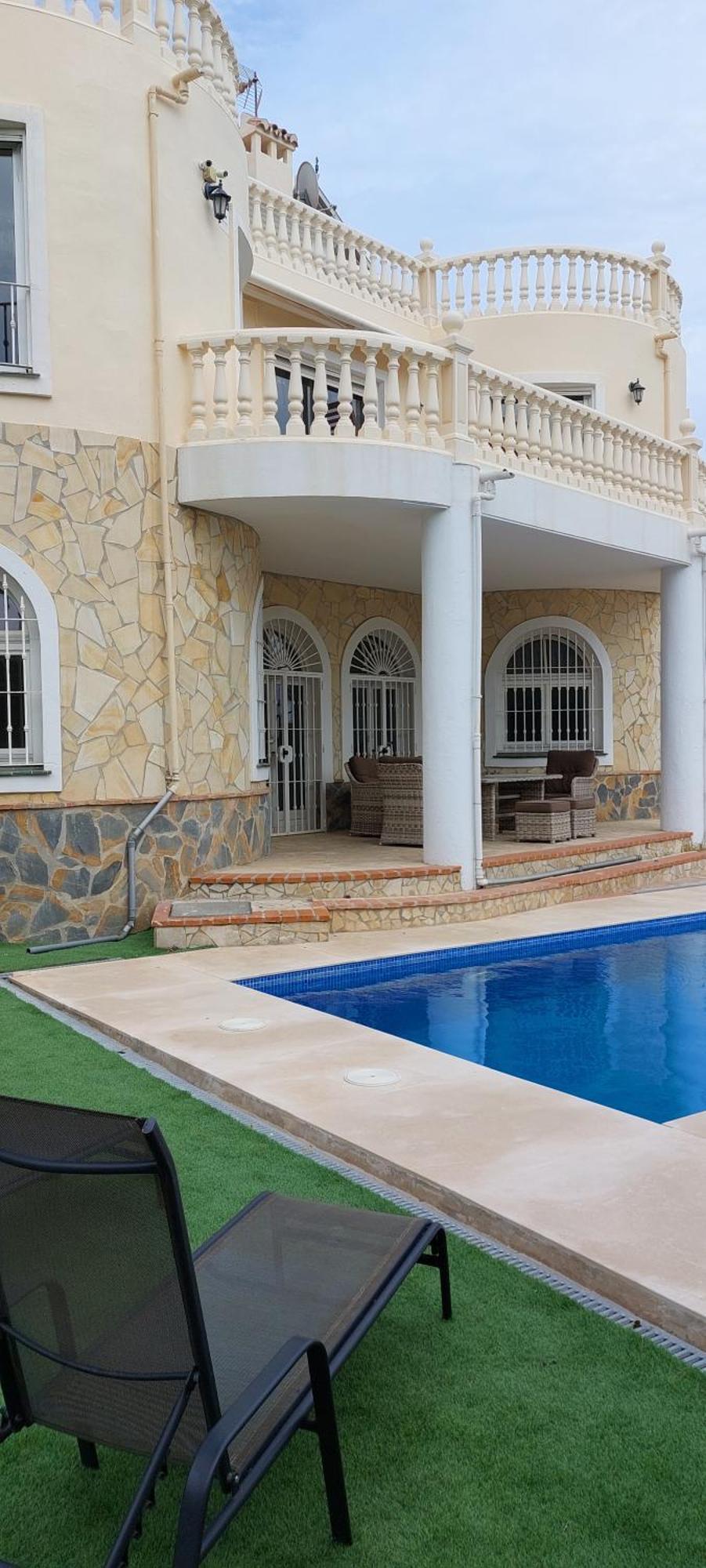 Bougainville Villa