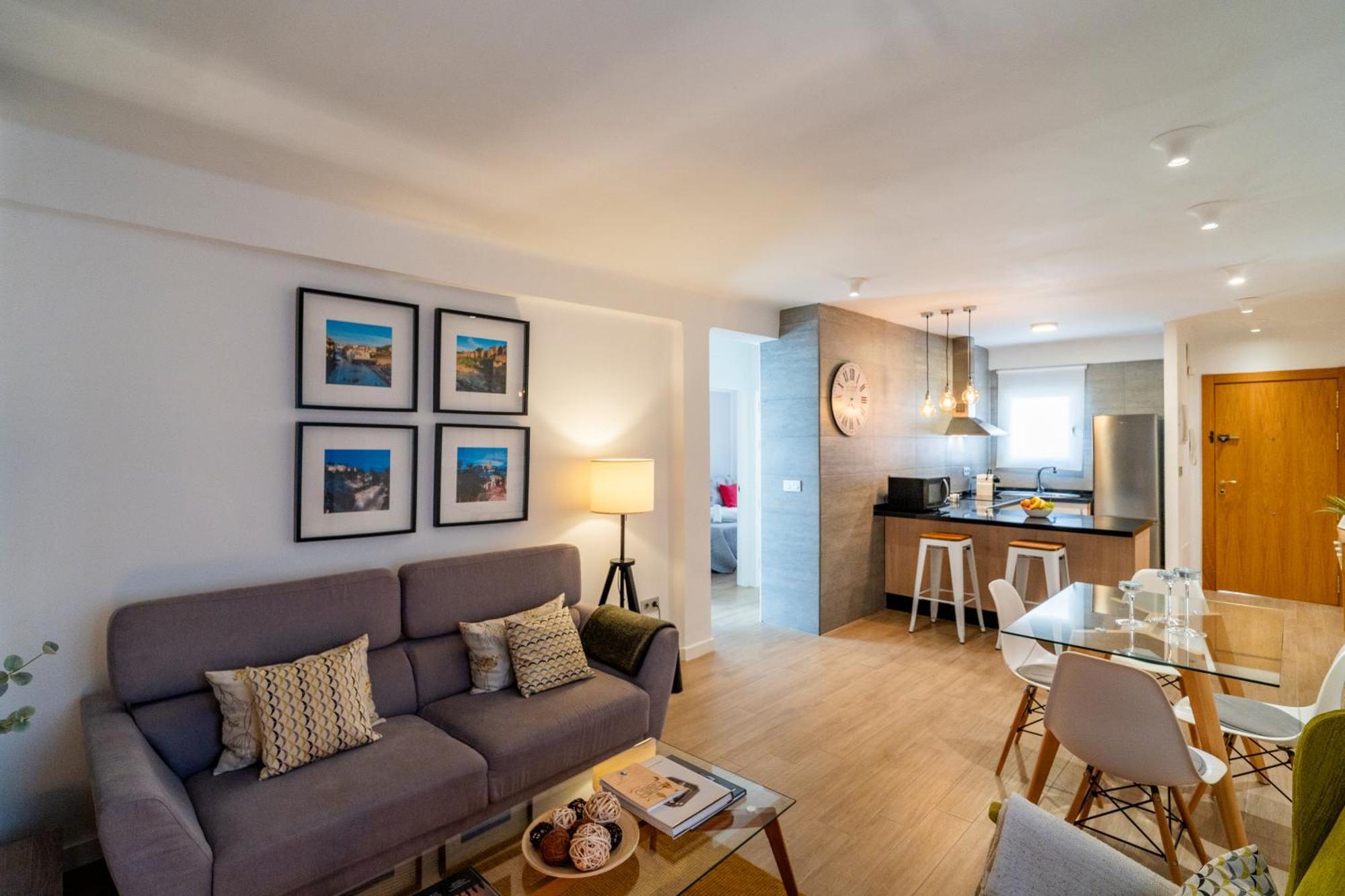Apartamento New Luxury House In The Center! Nuevo Piso De Lujo En El Centro. *
