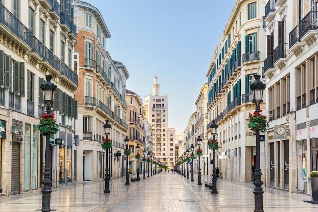 Junto Estación Tren Y La Playa, Garaje Incluido Apartamento