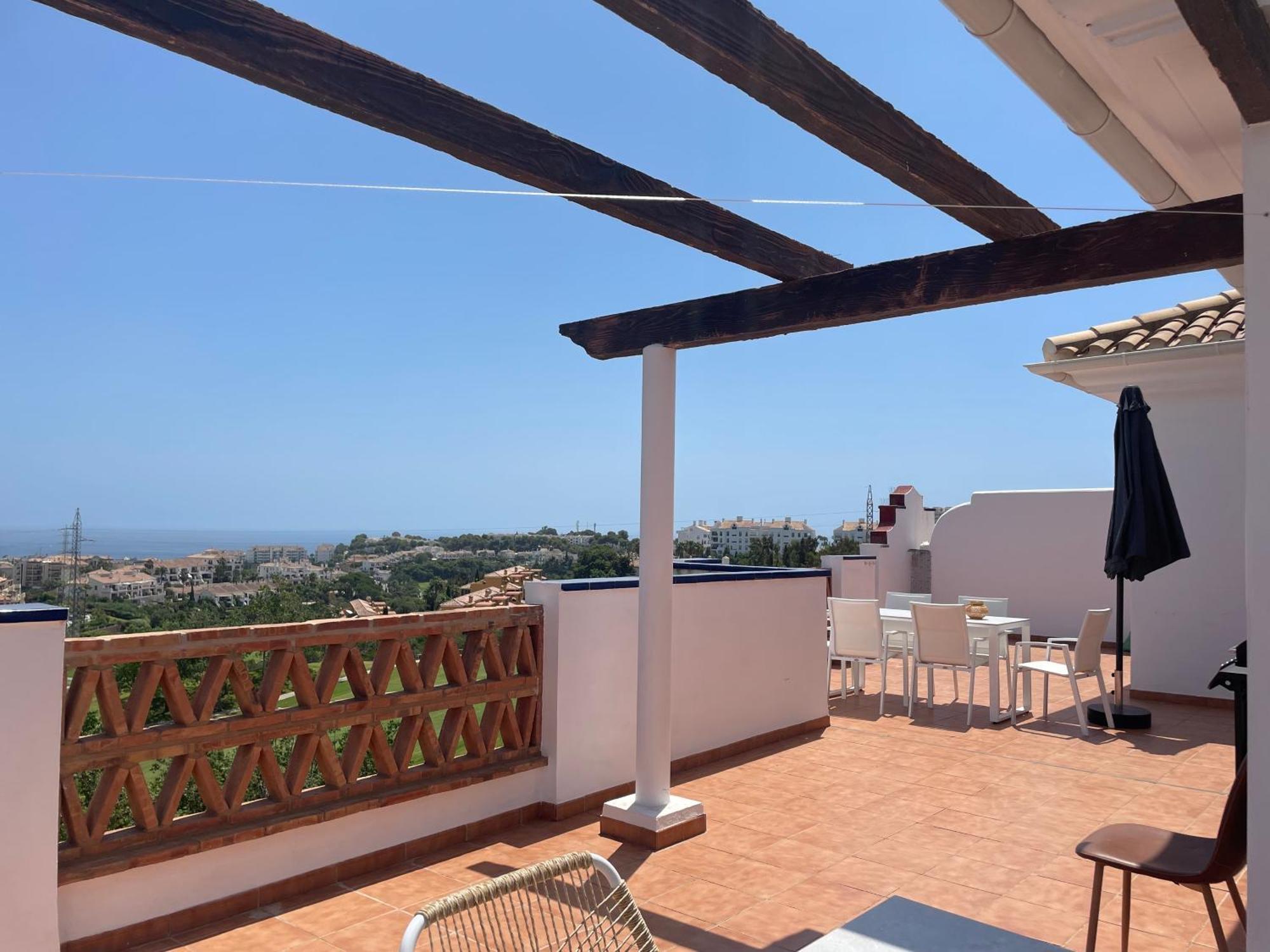 Penthouse With Exceptionel View, Miraflores Apartamento Málaga