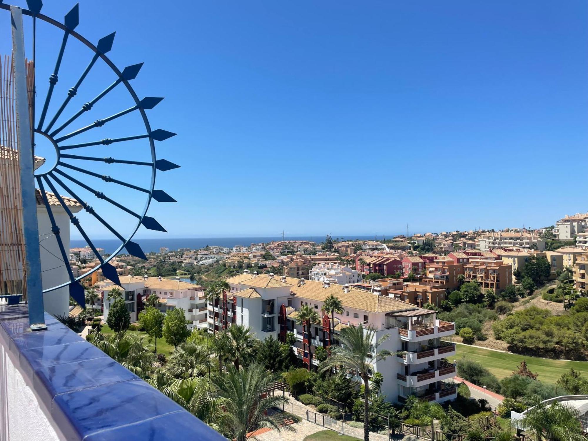 Penthouse With Exceptionel View, Miraflores Apartamento Málaga