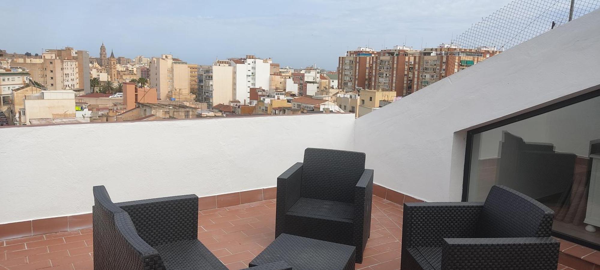 Seneca Junto Al Centro * Malaga