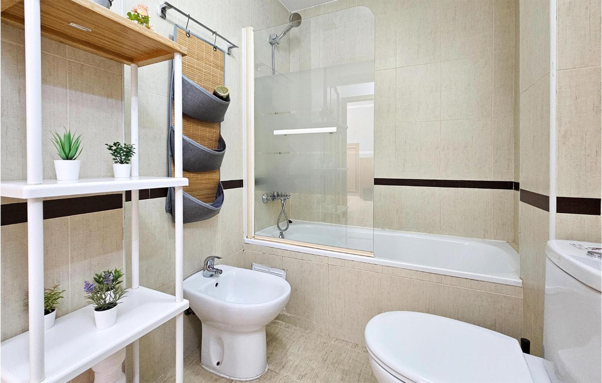 Apartamento Stunning In With 2 Bedrooms *