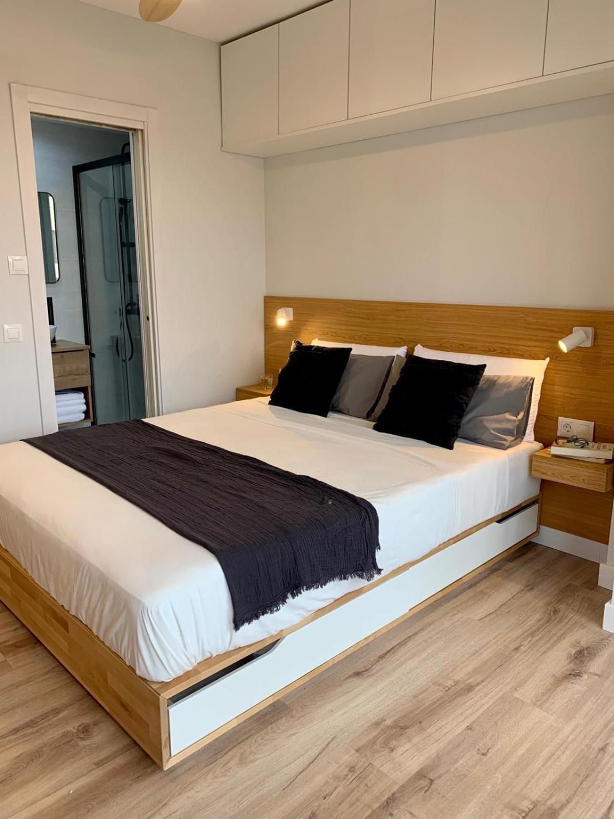 Estudio En Playa La Malagueta * Málaga