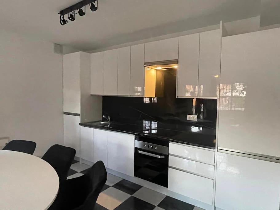 Prachtig 4/10 Pers. Mijas/fuengirola Apartamento
