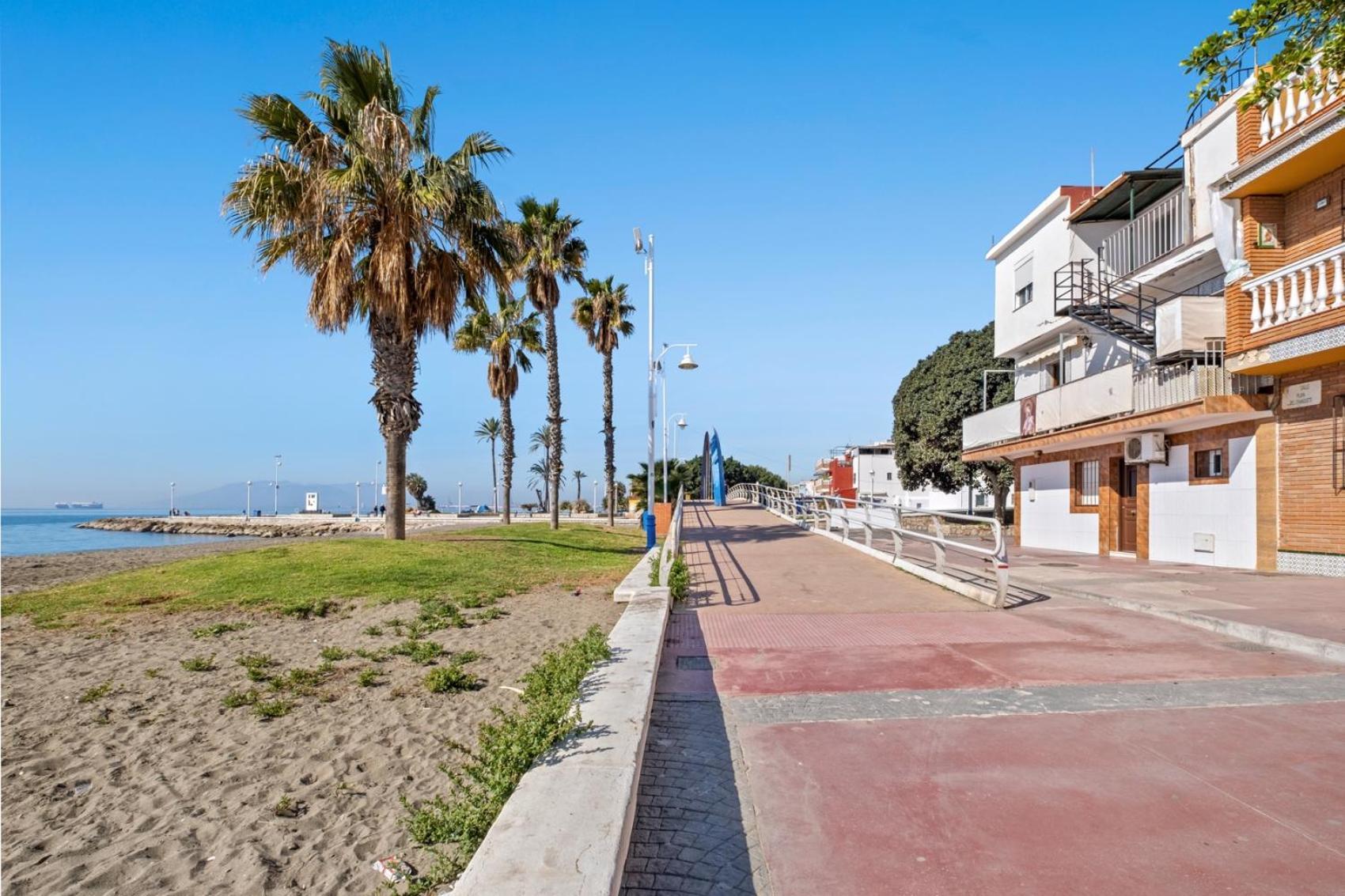 Frente A La Playa Apartamento