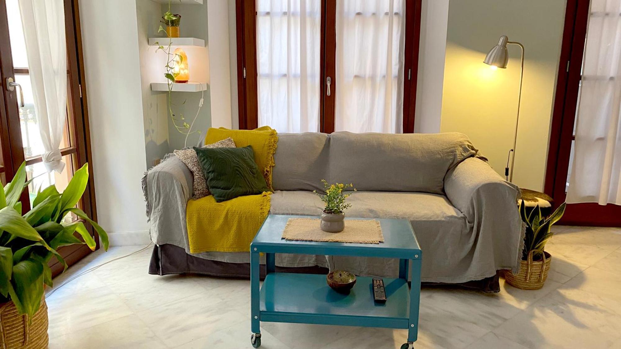 En Centro Historico Con Garaje Apartamento Málaga