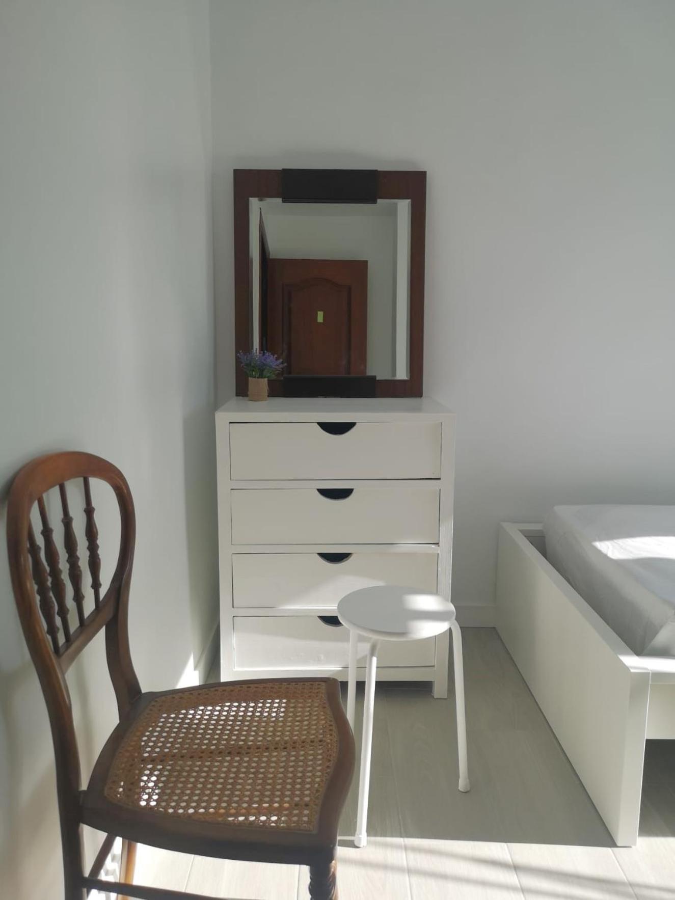 Rare Find! Skyline View-modern 6 Bed 2 Bath Flat In The Heart Of Homestay