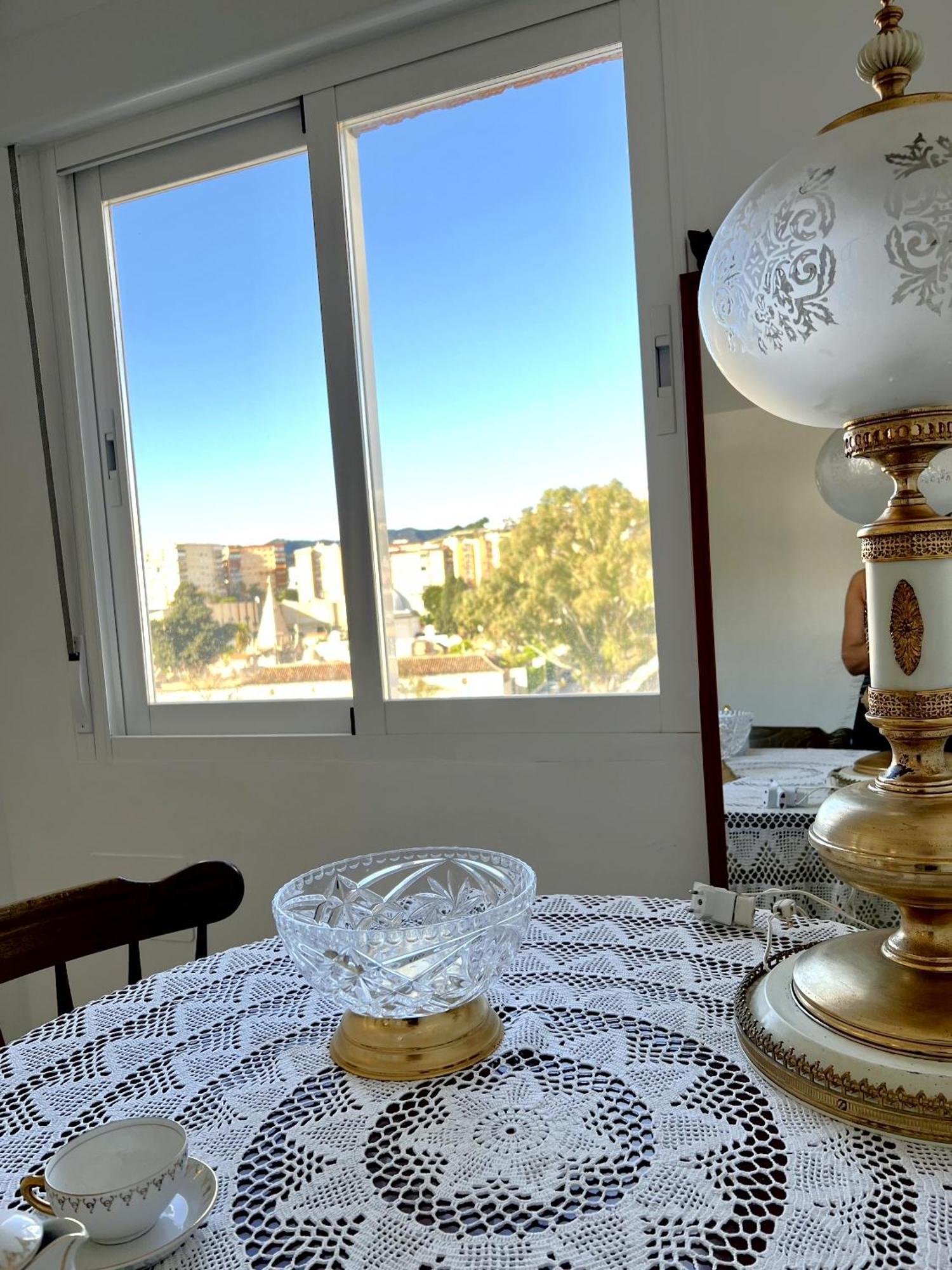 Homestay Rare Find! Skyline View-modern 6 Bed 2 Bath Flat In The Heart Of *