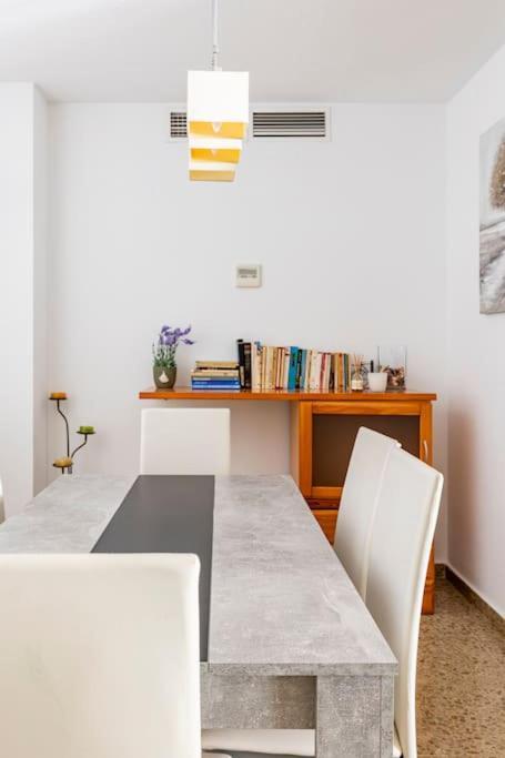 Apartment Amplio Piso Disfrutar Del Centro De Con Parking Gratuito Malaga