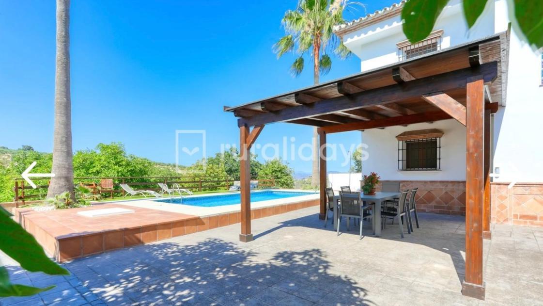 Huerta Alejo Villa *