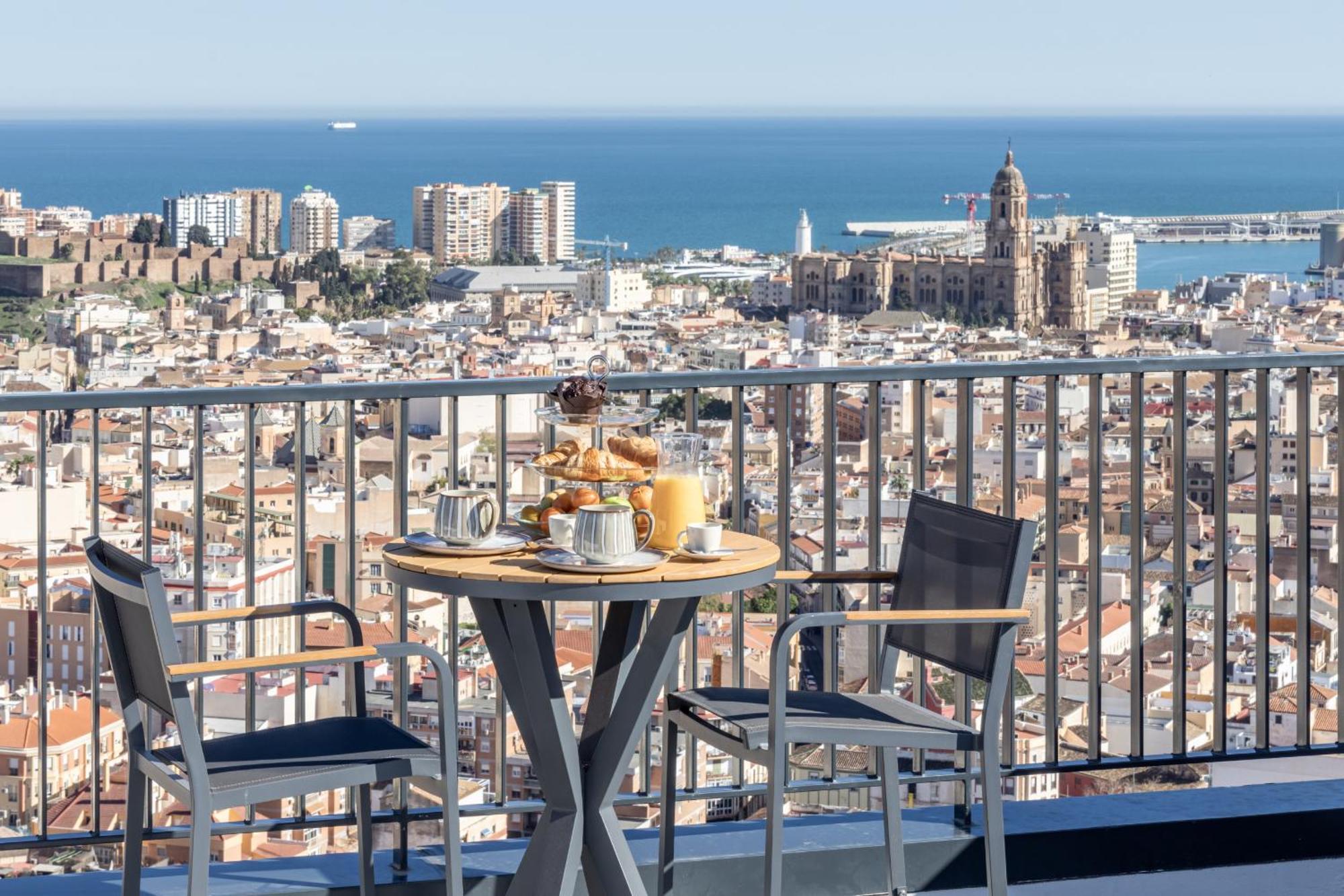 Skyline 4 Pool & Parking Free Malaga