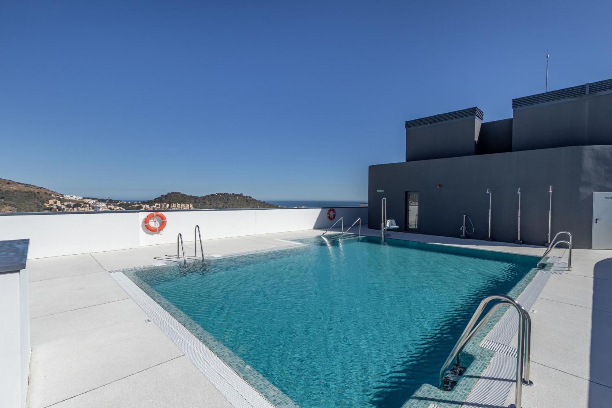 Apartment Skyline 1 Pool & Parking Free Malaga