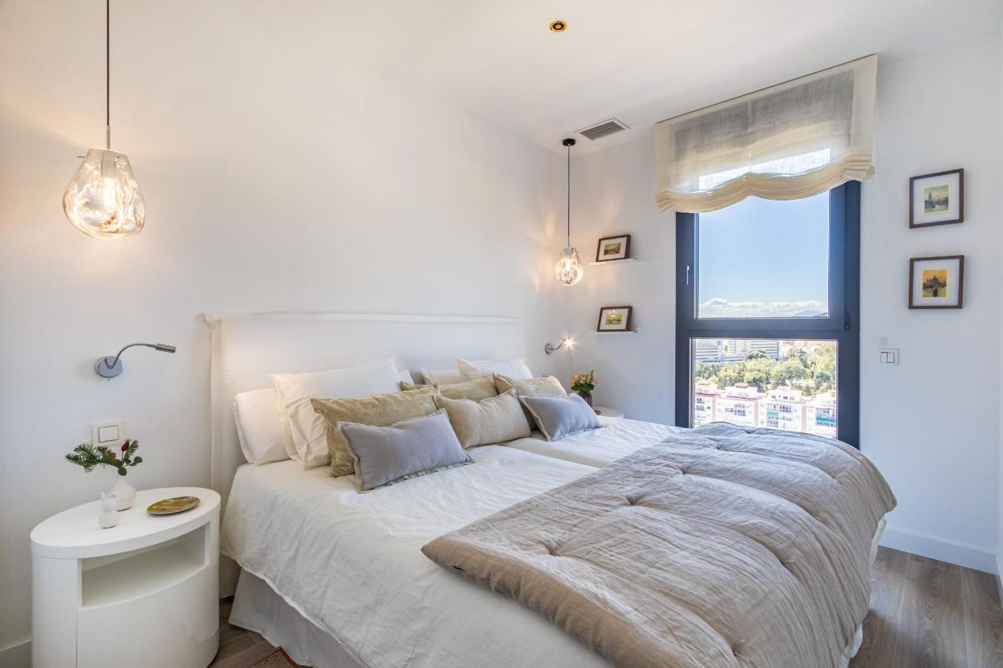 Skyline 4 Pool & Parking Free Holiday home *