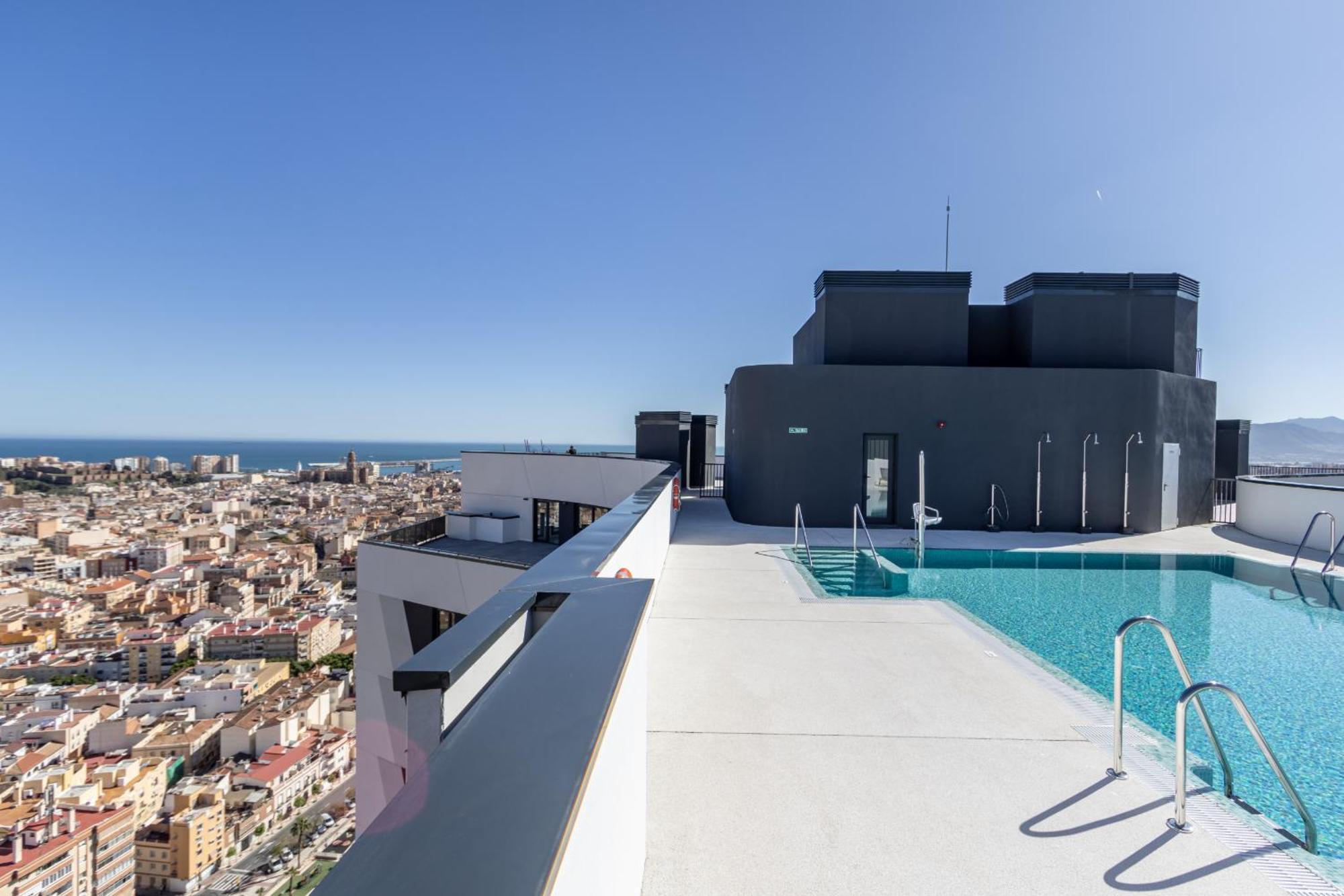 Skyline 4 Pool & Parking Free * Malaga