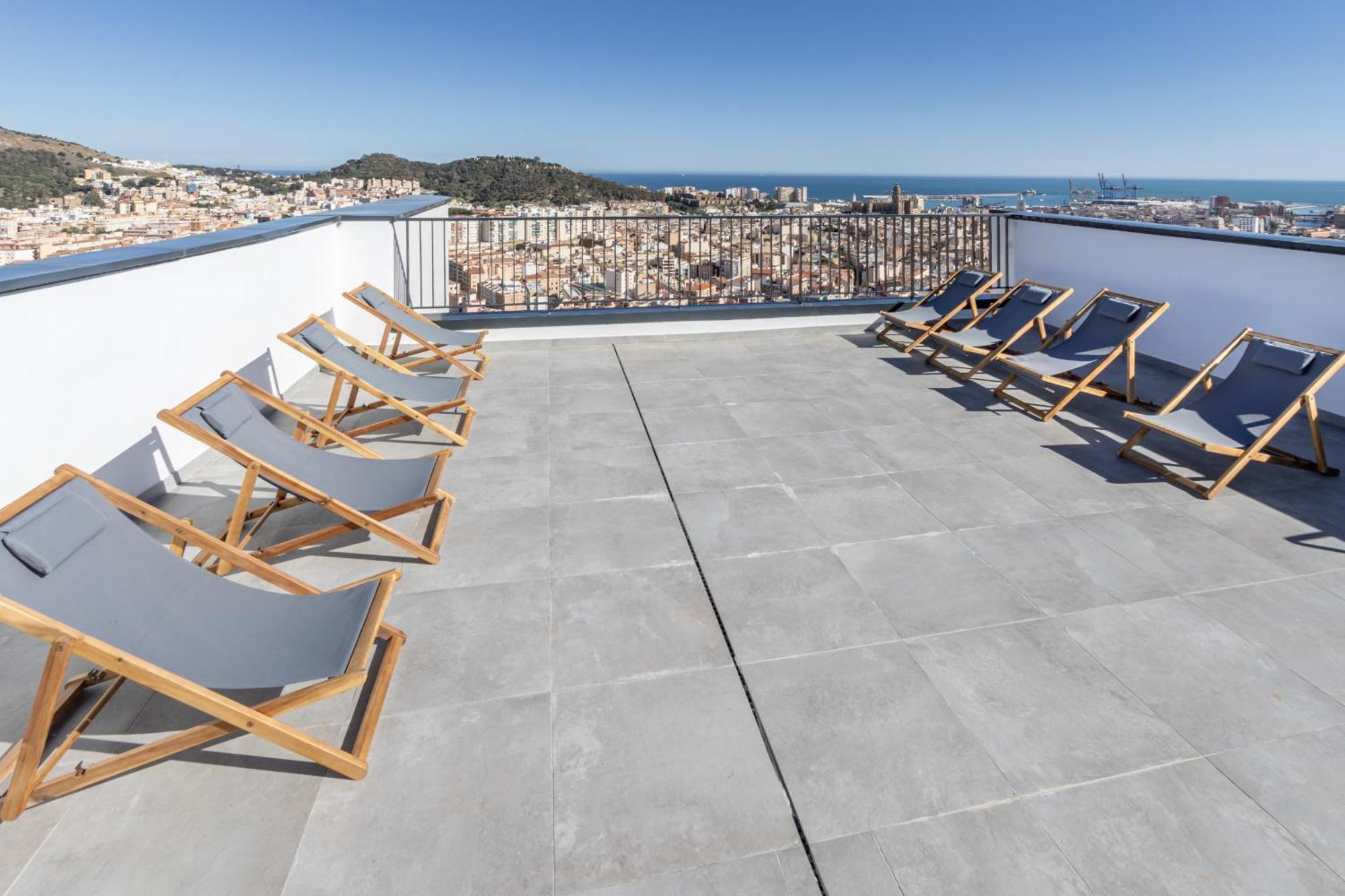 Skyline 4 Pool & Parking Free Holiday home Malaga