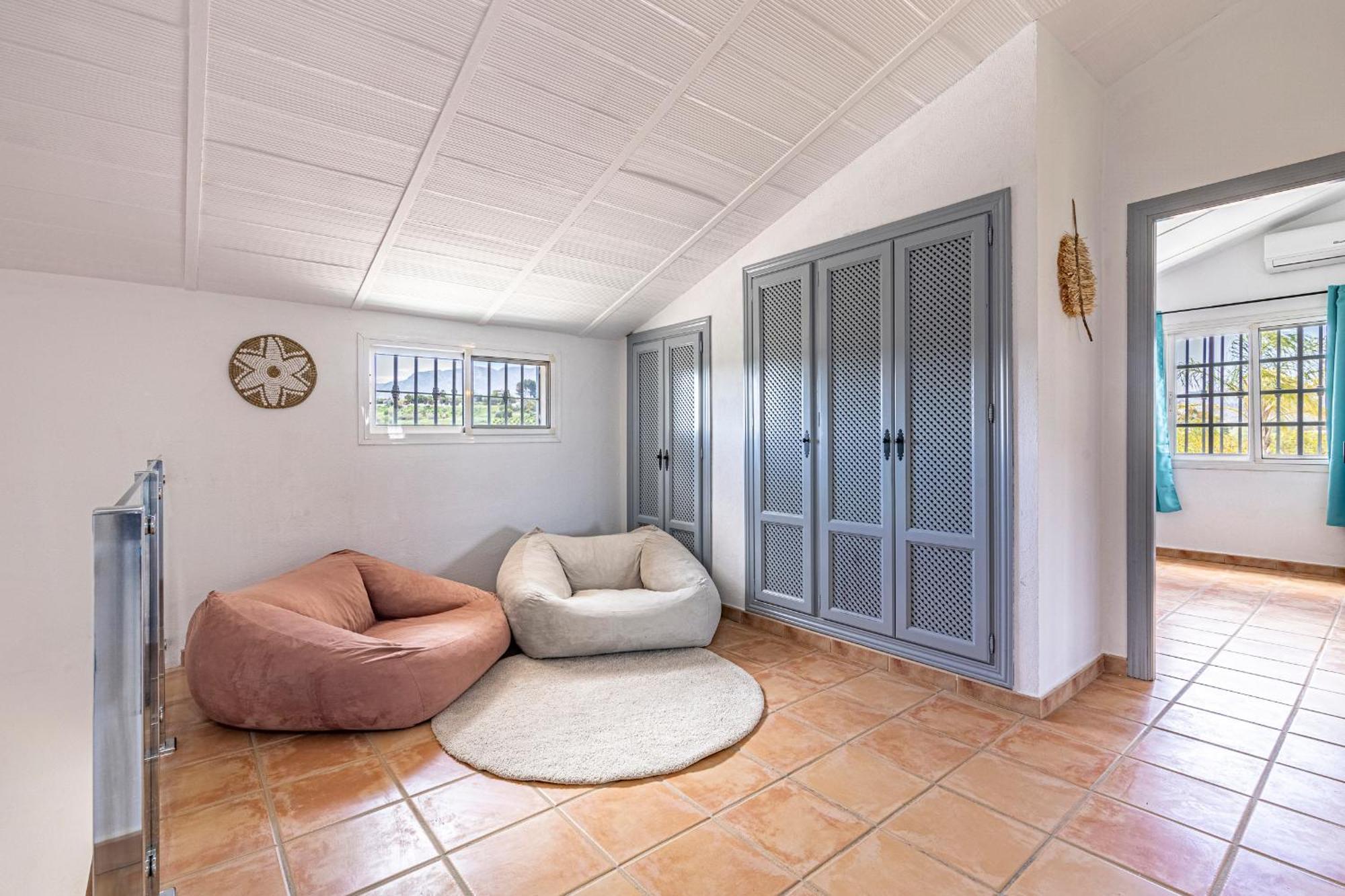 Ayma Naranjos Villa