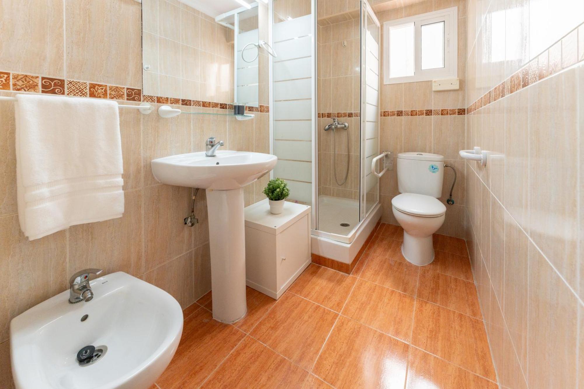 Lux Oasis - Modern 3br, Fast Wifi, Smarttv *