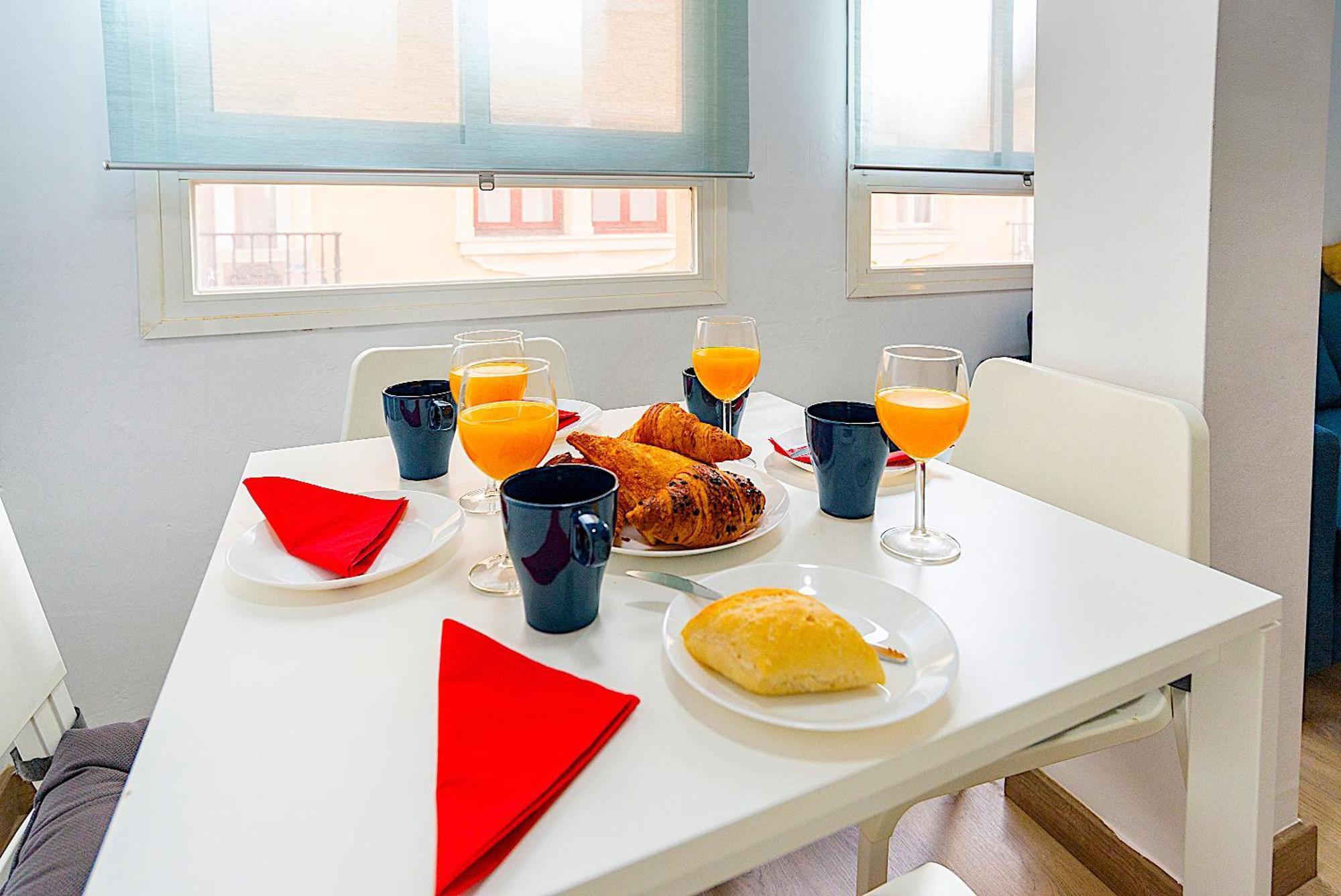 Sohocenter 2 Young People Only Apartment