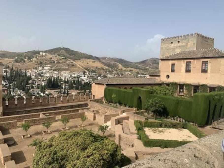 Escape To Sunny Competa, Mountain Views, Pool & Great Off-peak Rates From October To March Málaga