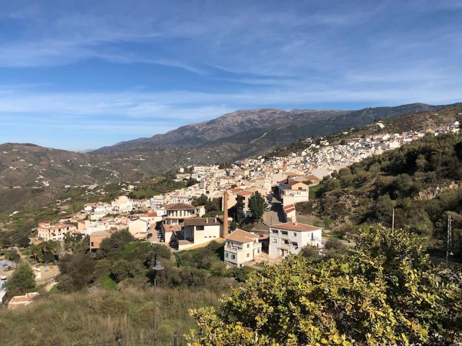 Escape To Sunny Competa, Mountain Views, Pool & Great Off-peak Rates From October To March * Málaga