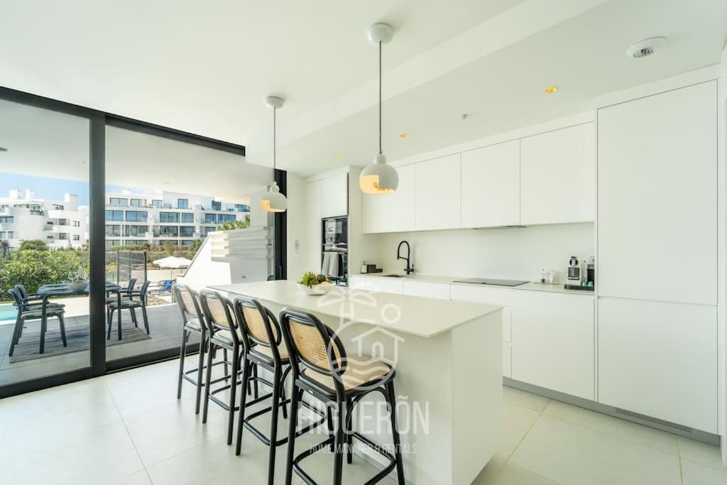 Apartamento Higueronrentals Casa Leia