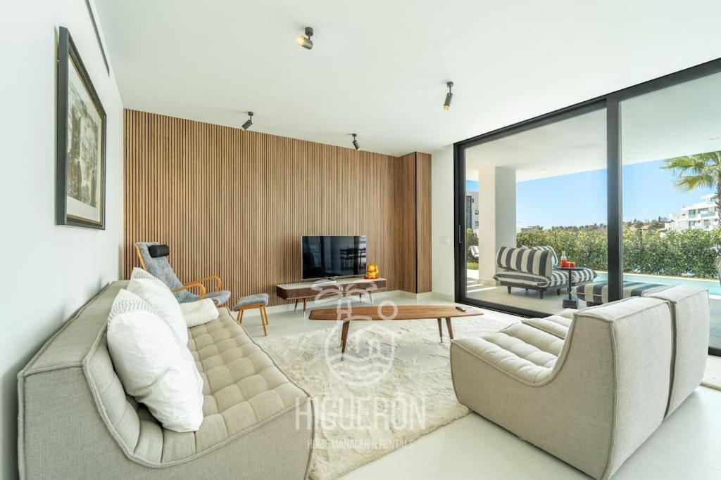Apartamento Higueronrentals Casa Leia