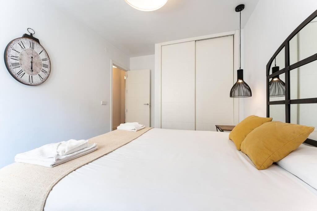 Super Flat With Terrace And Free Parking Apartment Malaga