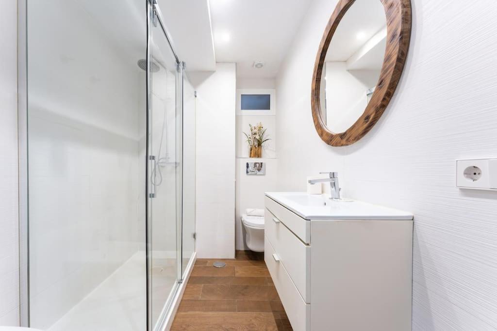 Super Flat With Terrace And Free Parking
