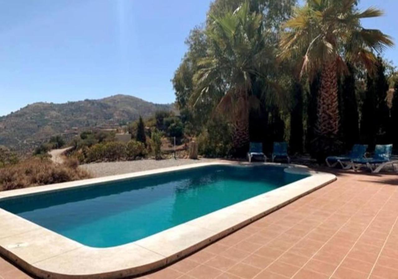 Escape To Sunny Competa, Mountain Views, Pool & Great Off-peak Rates From October To March * Málaga