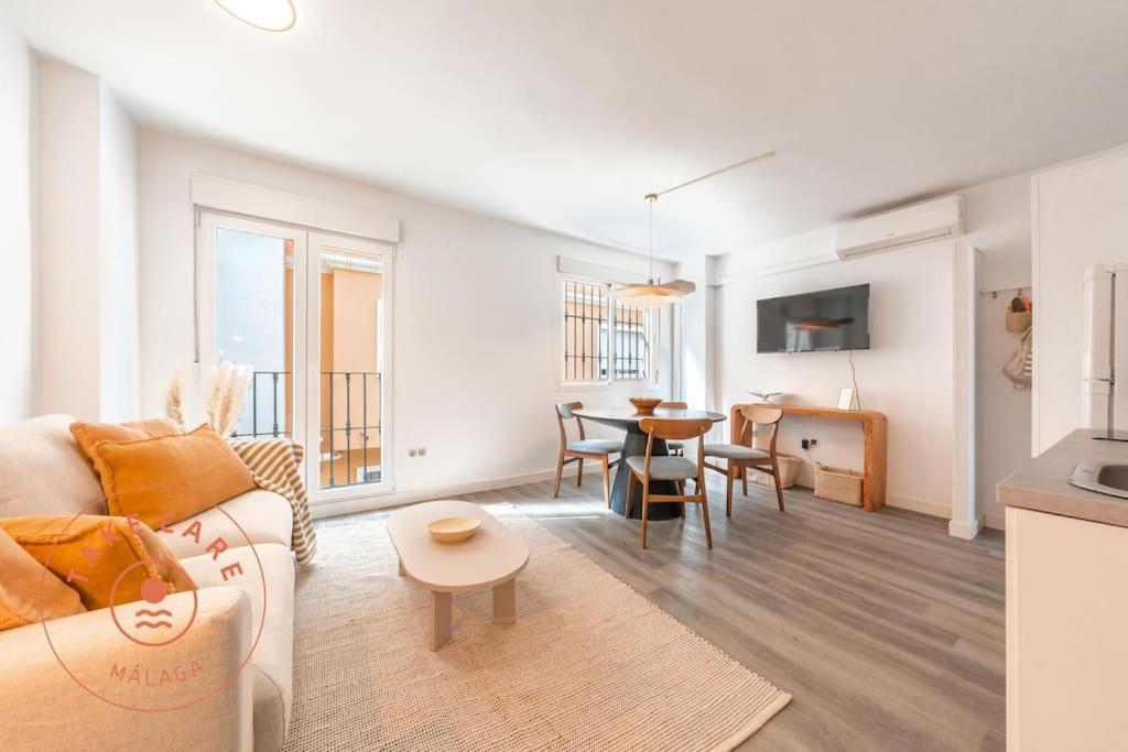 Apartamento In Pedregalejo Near The Beach! - Tcm