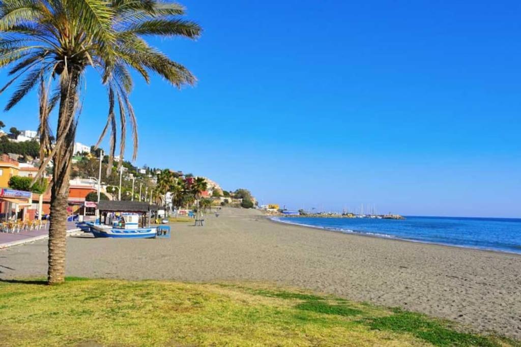 Apartamento In Pedregalejo Near The Beach! - Tcm *