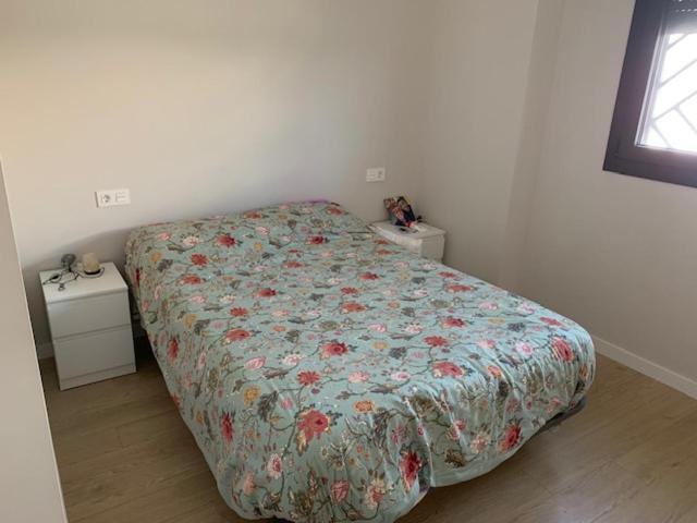 Apartamento Bajo Con Jardin En Primera Linea De Playa Málaga