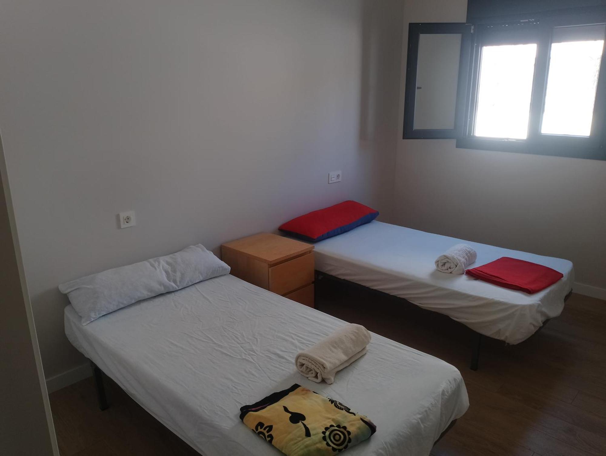Apartamento Bajo Con Jardin En Primera Linea De Playa *
