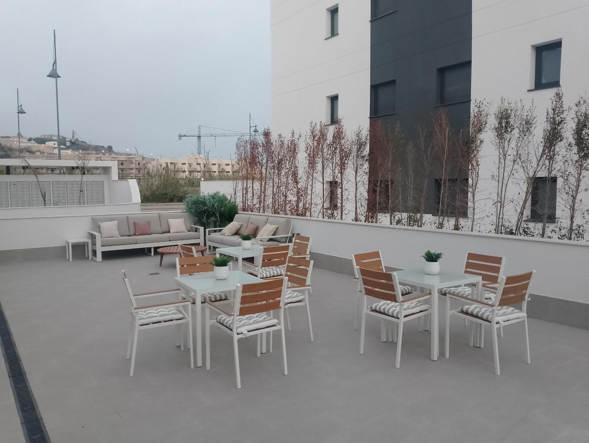 Apartamento Bajo Con Jardin En Primera Linea De Playa