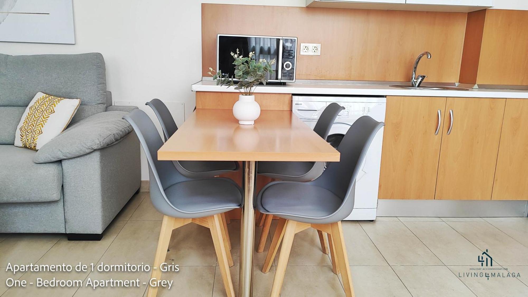 Apartamento Living4malaga Superior *