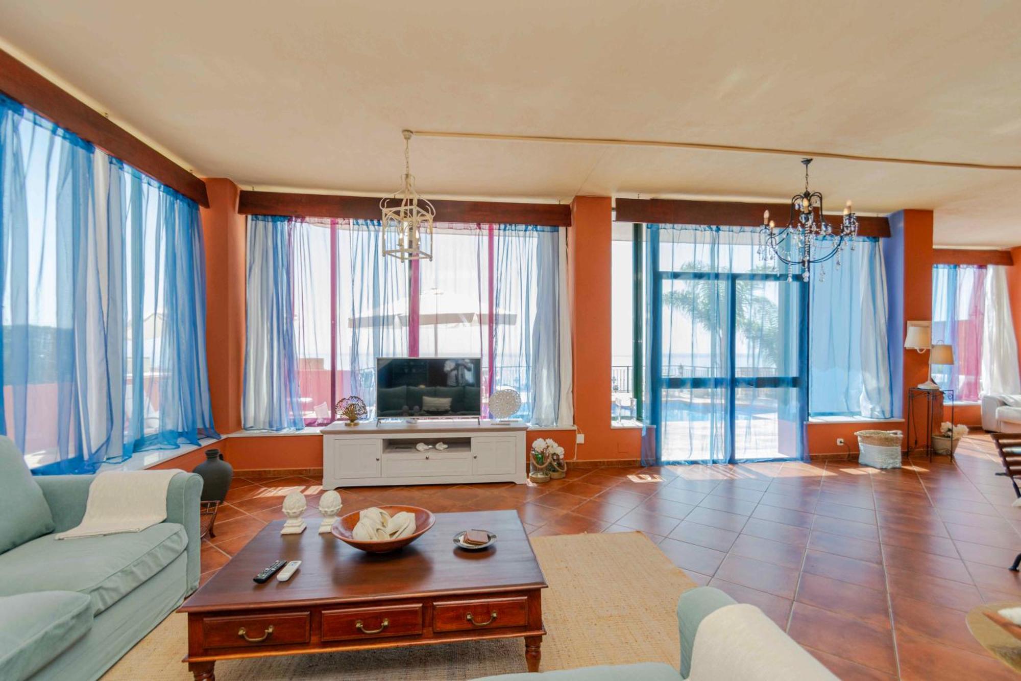 Apartamento Mediterráneo Outdoor Pool *