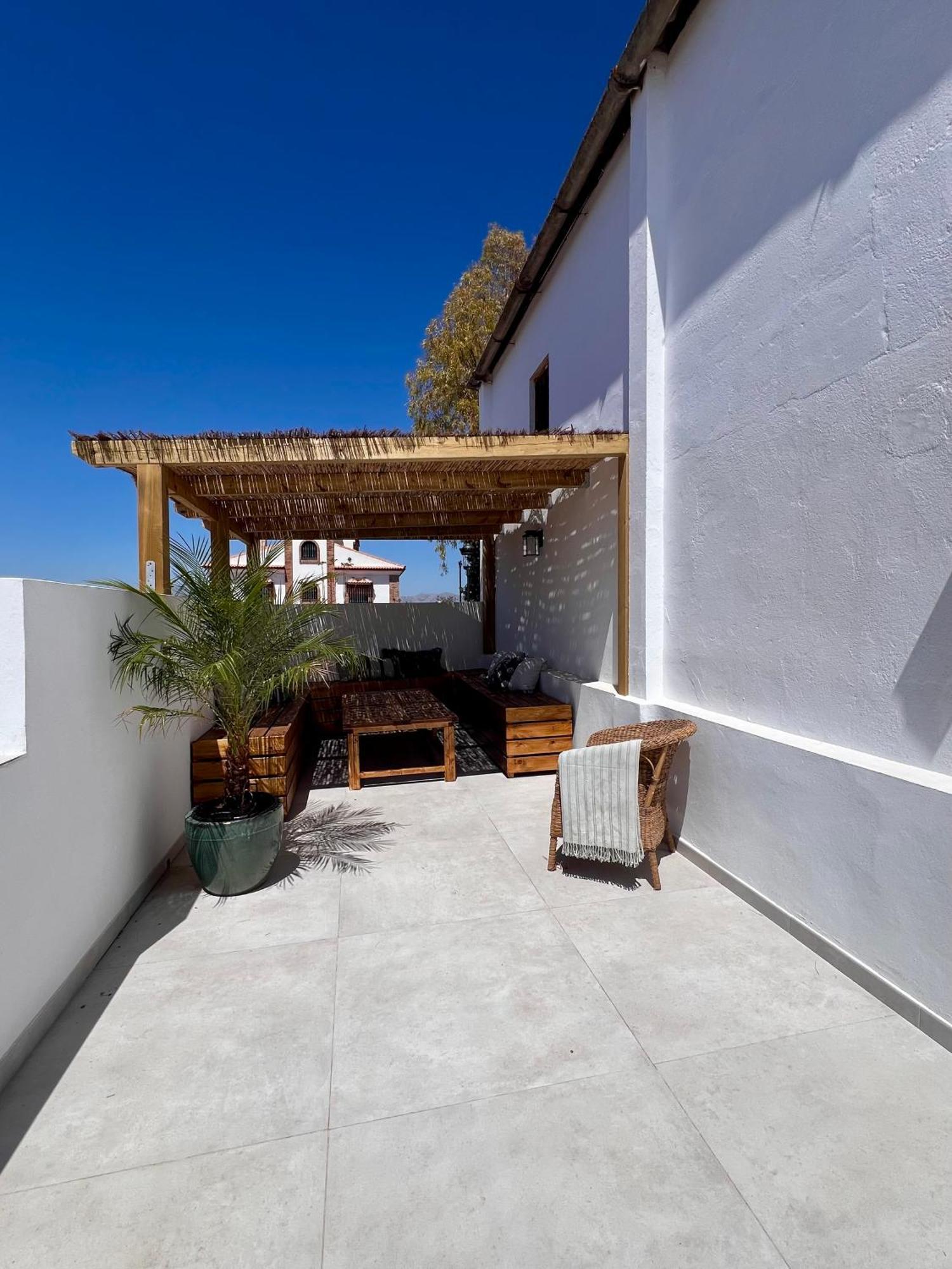 Renovated Cinema Town House In Comares Malaga