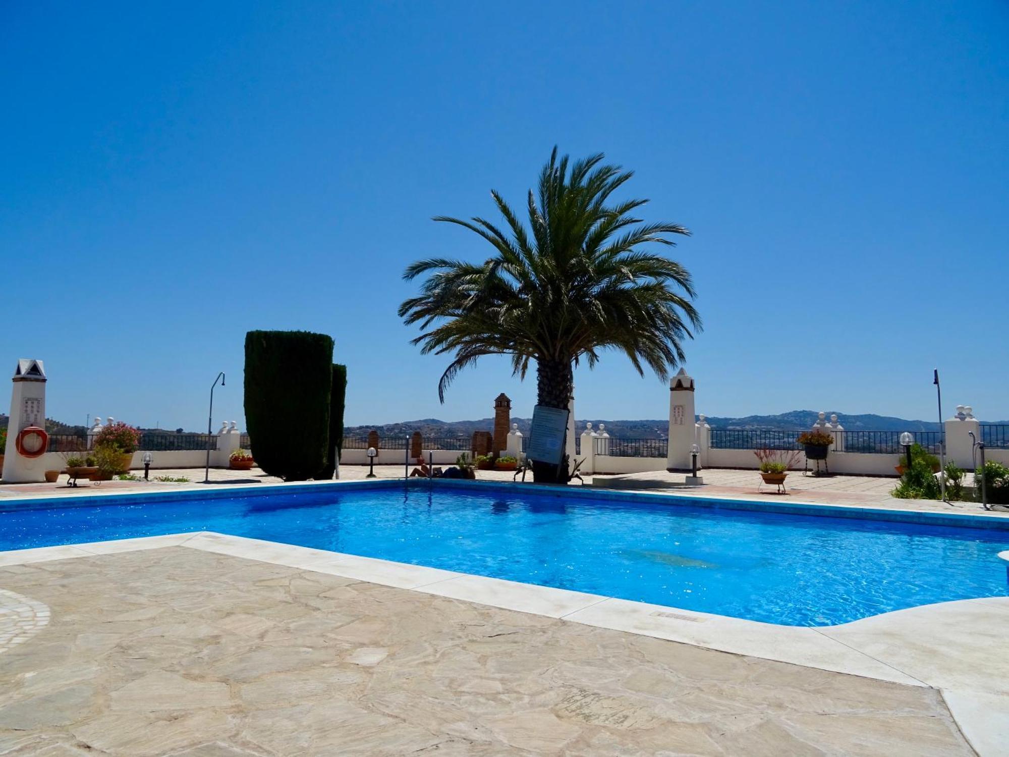 Semidetached Duplex At Puebla Aida, Mijas Golf With Pool, Golf And Sea Views