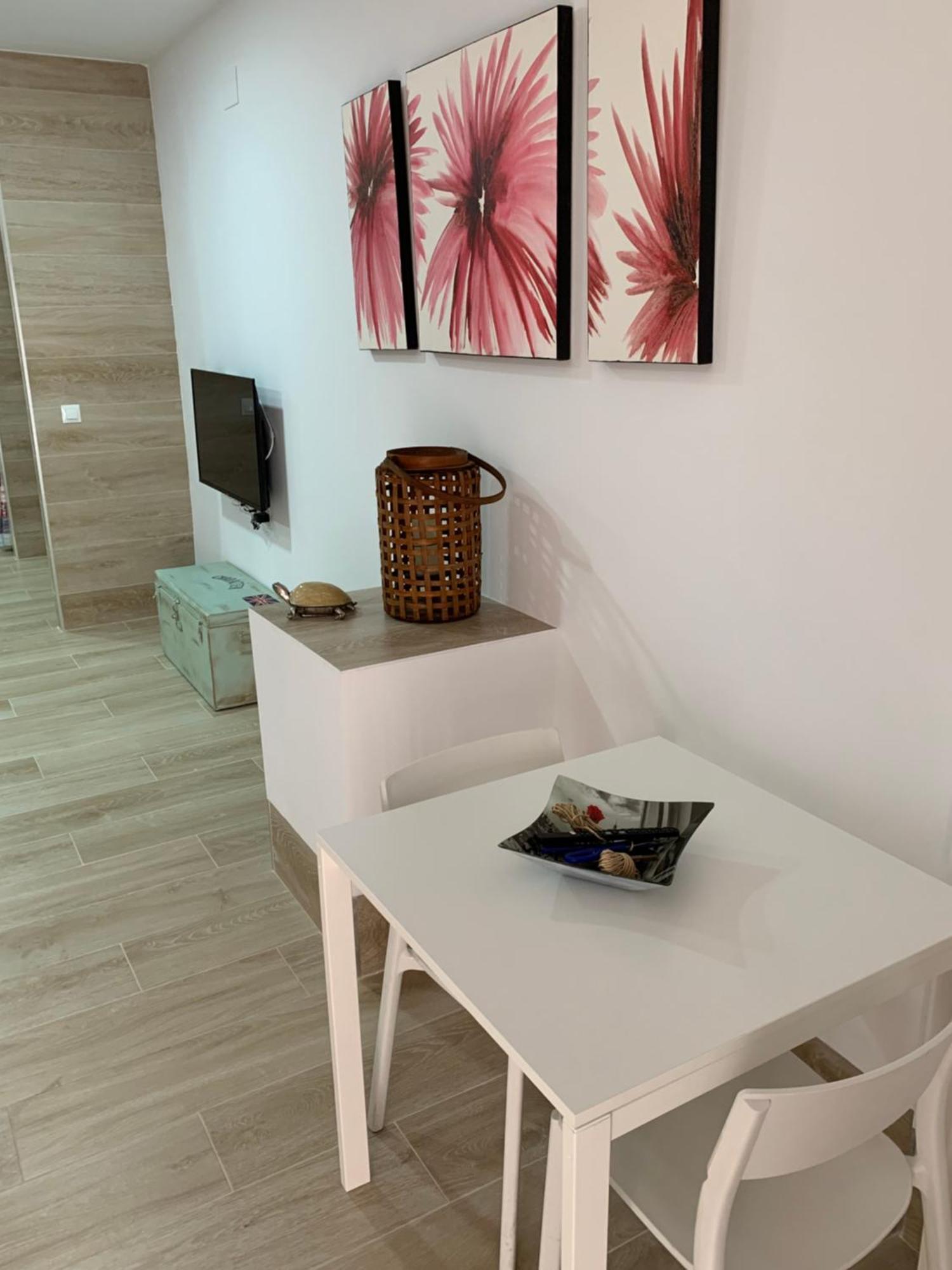 Apartamento Loft A 3 Minutos De La Estacion De Bus Y Tren *