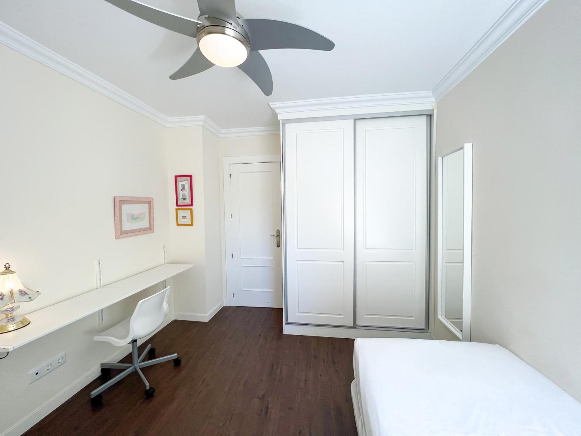 Apartamento 150 M From El Palo Beach, *