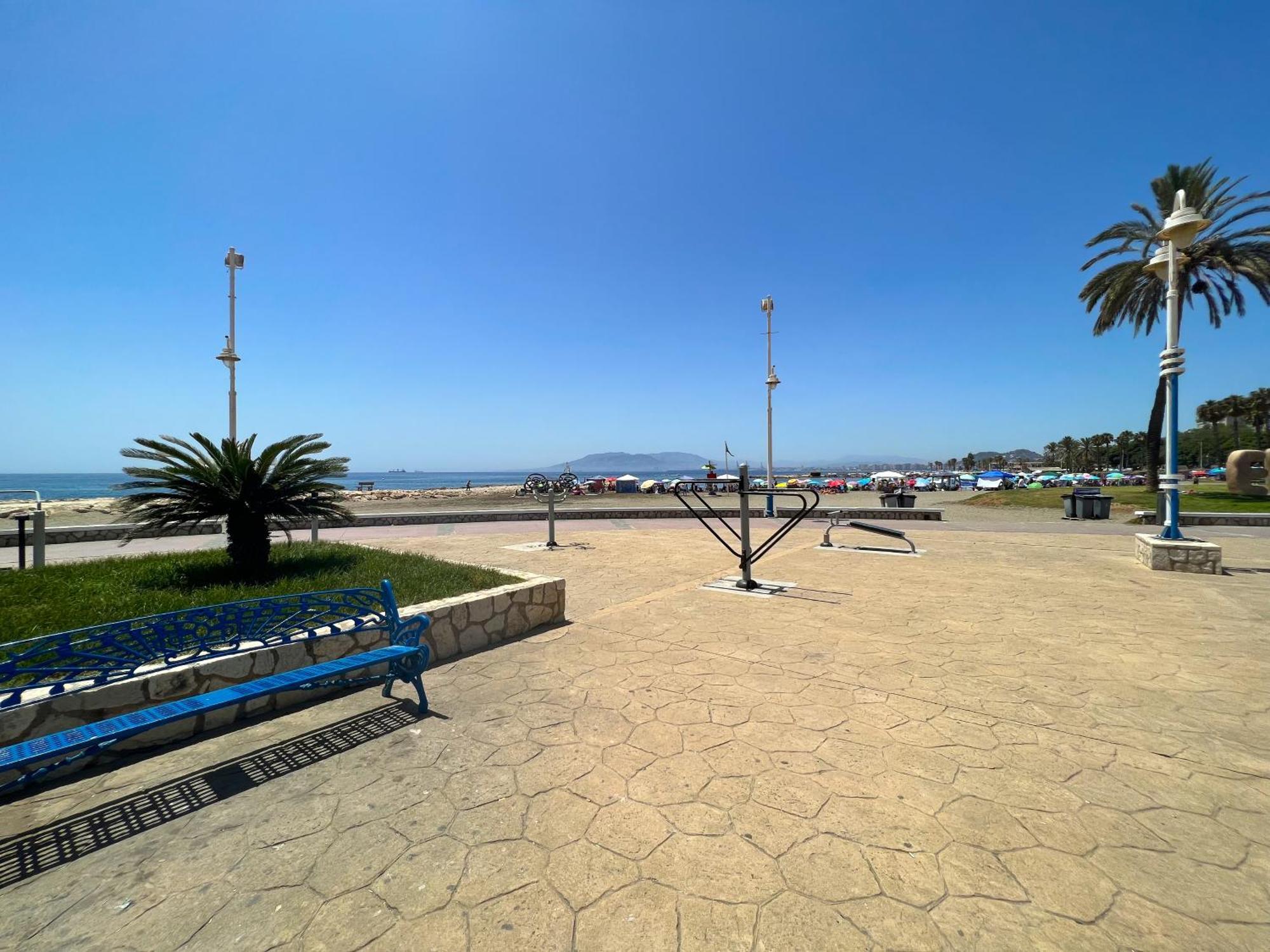 150 M From El Palo Beach, Apartamento *