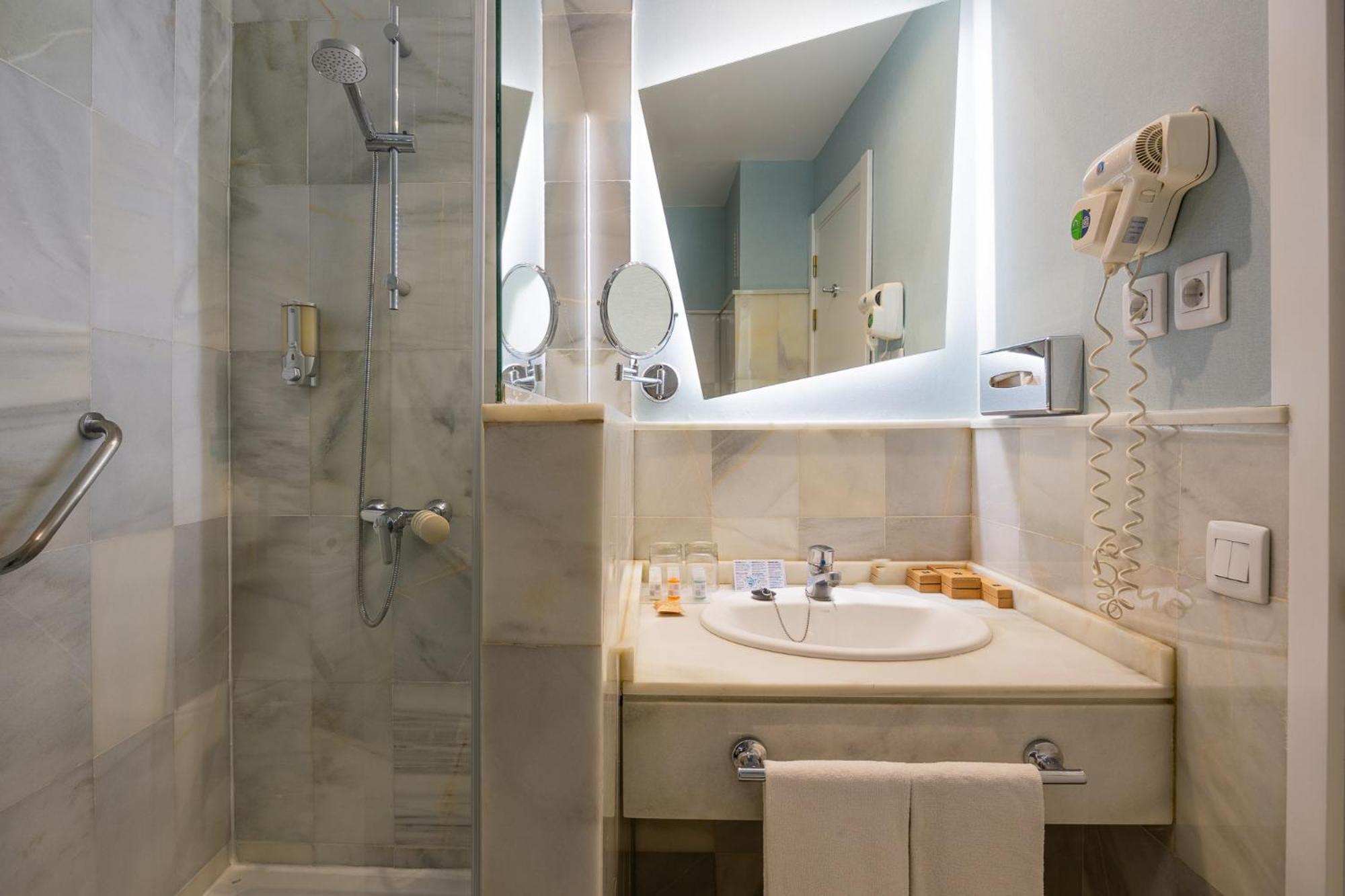 Atarazanas Boutique Malaga