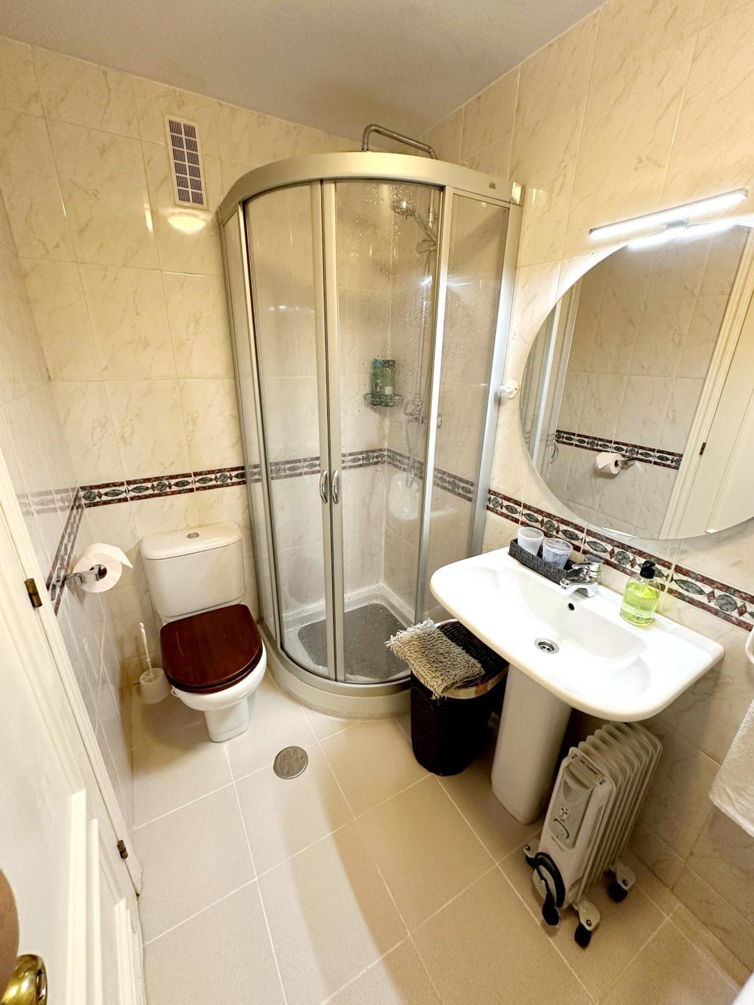 Oeste Parking-wifi-piscina * Malaga