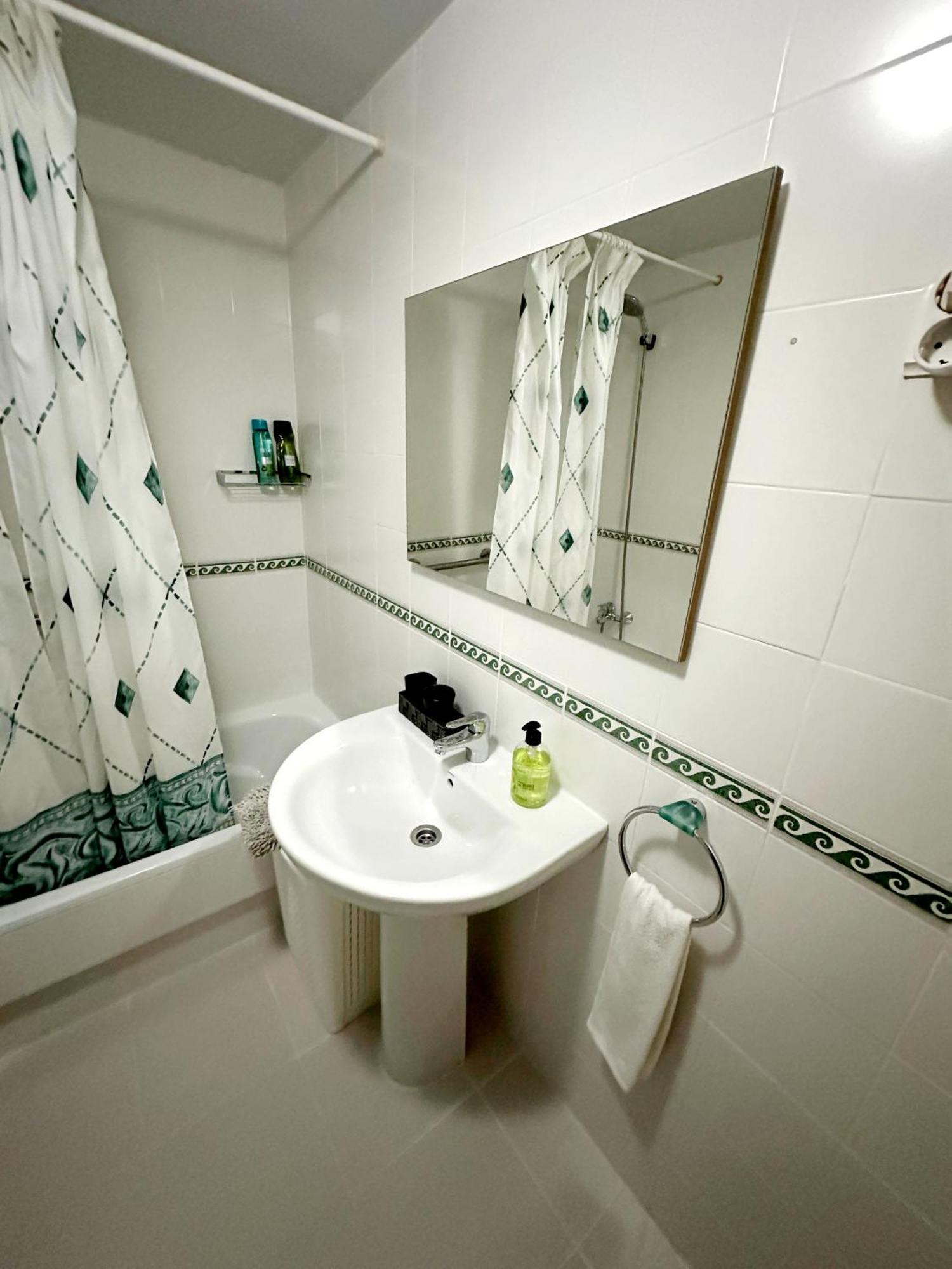 Oeste Parking-wifi-piscina Apartment Malaga